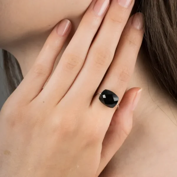 Morganne Bello Bague-BAGUE OR BLANC COUSSIN ONYX