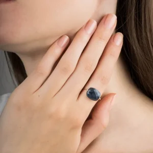 Morganne Bello Bague-BAGUE OR BLANC COUSSIN PIETERSITE BLEUE