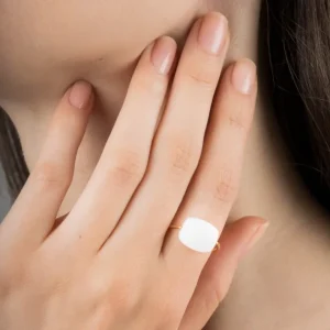 Morganne Bello Bague-BAGUE OR JAUNE COUSSIN AGATE BLANCHE