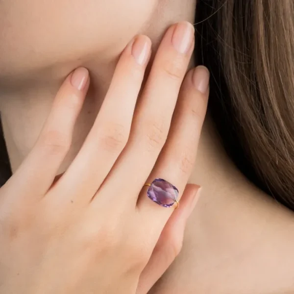Morganne Bello Bague-BAGUE OR JAUNE COUSSIN AMETHYSTE