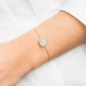 Morganne Bello Bracelet-BRACELET OR JAUNE COUSSIN PIERRE DE LUNE GRISE