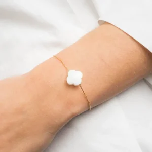 Morganne Bello Bracelet-BRACELET OR JAUNE TREFLE AGATE BLANCHE