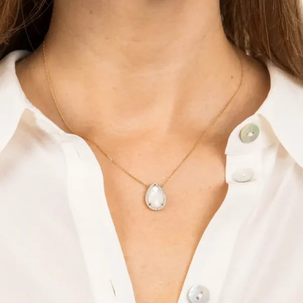 Morganne Bello Collier-COLLIER ALMA NACRE BLANCHE ET DIAMANTS OR JAUNE