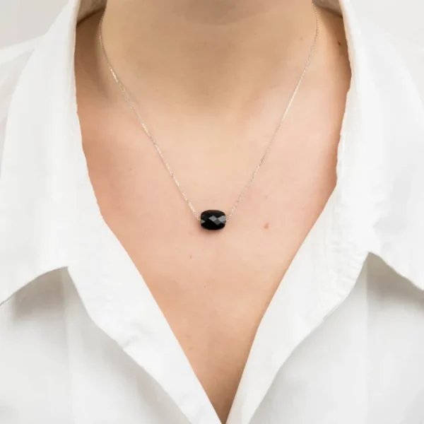 Morganne Bello Collier-COLLIER OR BLANC COUSSIN ONYX