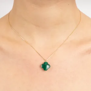 Morganne Bello Collier-COLLIER OR JAUNE TREFLE AGATE VERTE PENDANTE (44 cm)
