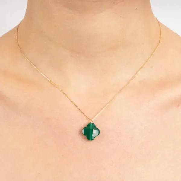 Morganne Bello Collier-COLLIER OR JAUNE TREFLE AGATE VERTE PENDANTE (44 cm)