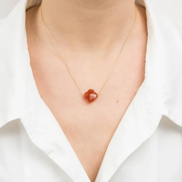 Morganne Bello Collier-COLLIER OR JAUNE TREFLE CORNALINE